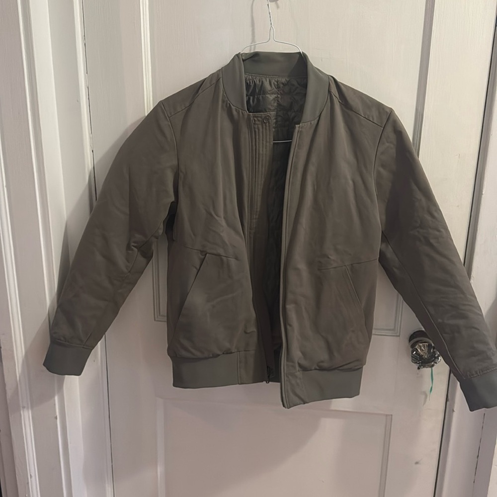 Lululemon Men’s Bomber jacket